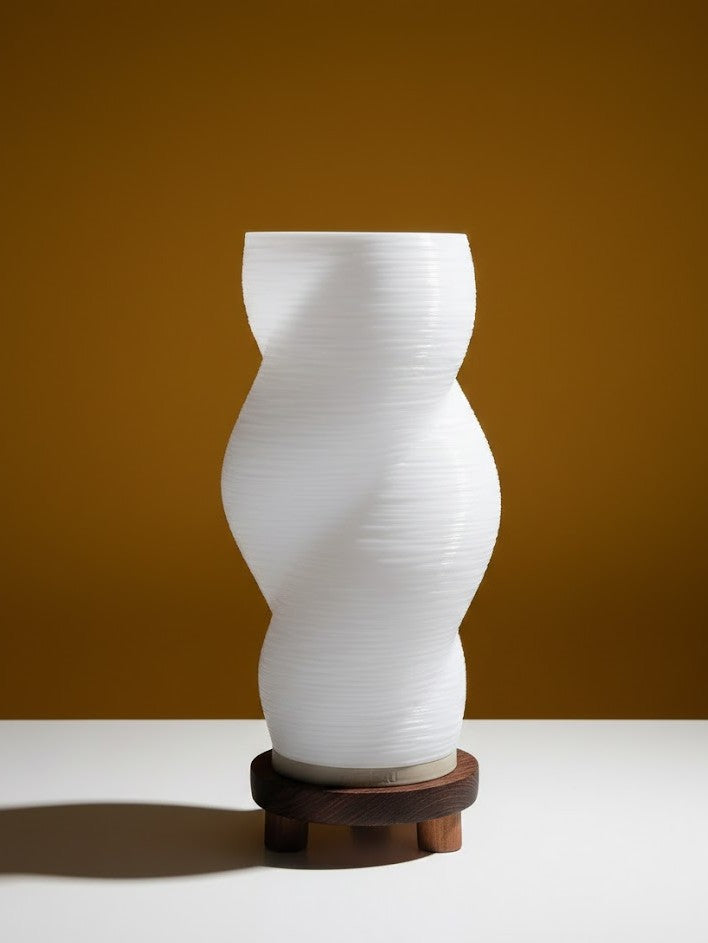 Yalaz Lamba | Alev değil, alevin hatırası