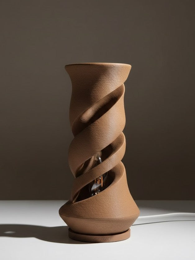 Kut Lamba | Köklerden Doğan Işık