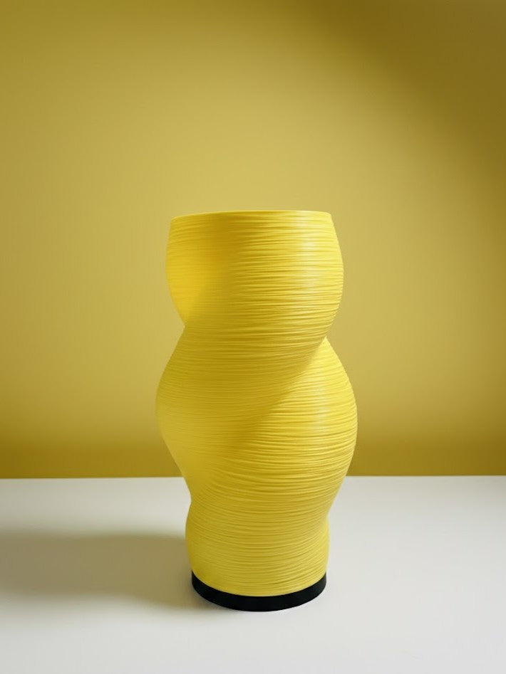 Yalaz Lamba | Alev değil, alevin hatırası